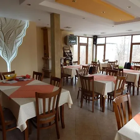 Hotel Хотел Велена Velchevo (Lovec)
